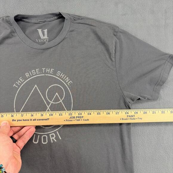 Vuori "The Rise. The Shine." T-shirt Men's Medium Gray Short Sleeve Designer - Picture 6 of 8